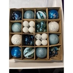 Christmas Hanging Balls Ornaments Set for Tree Decoration, Plastic